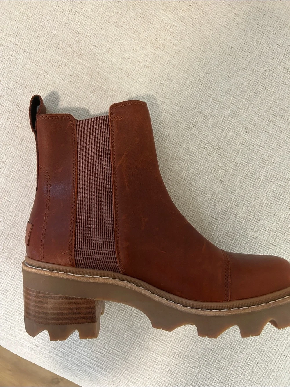 SOREL Joan Now Leather Chelsea Boot, Rustic Brown Gum, size 7, NWT No box.